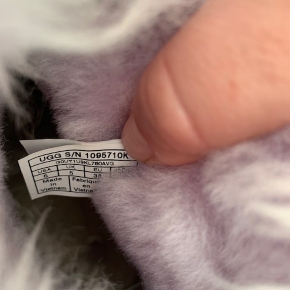 Limited Edition Unicorn Ugg Boots Big Girl Size 6 - Picture 5 of 8